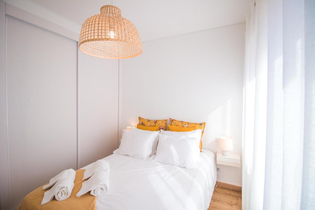188 Apartments - Buganvilia - Pool And Balcony Cascais Bagian luar foto